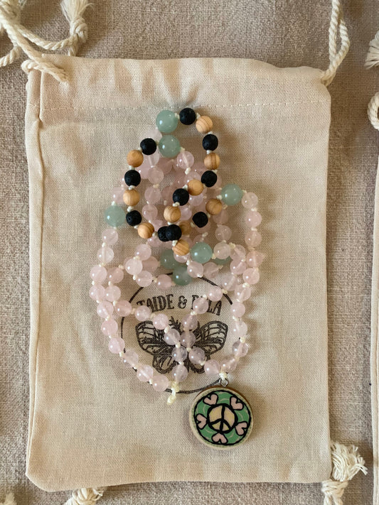 Mala-helmet: Peace & Love