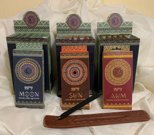 Suitsuke Nomadic gypsy: Aum, santelipuu