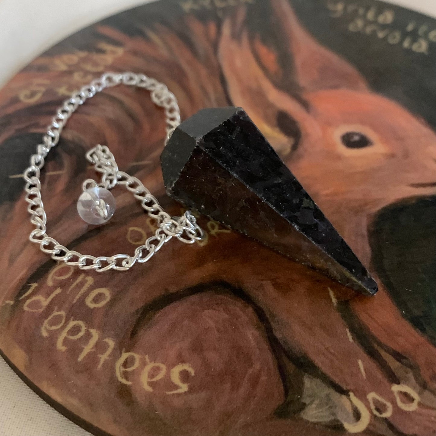 Heiluri: labradoriitti