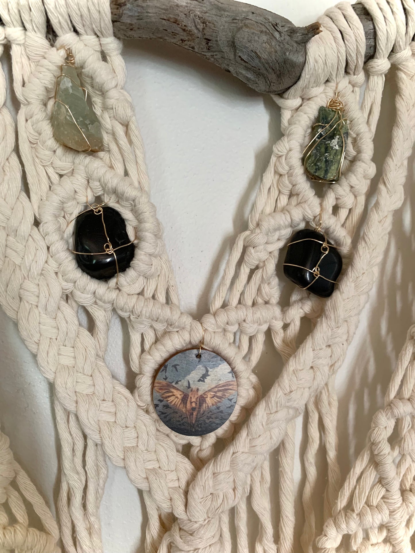 Macrame: Pegasus ja kivet