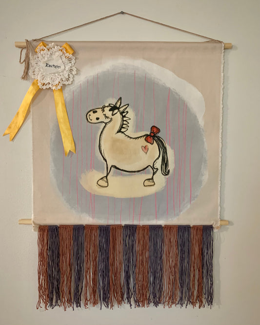 Hevosaiheinen seinävaate: Iida-poni